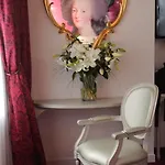Boutique Konfidentiel 4*