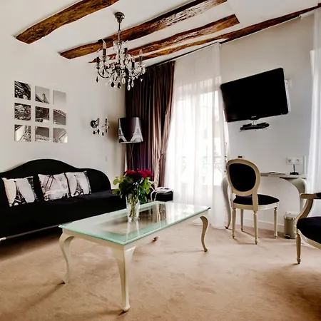 Boutique Konfidentiel Hotel Paris