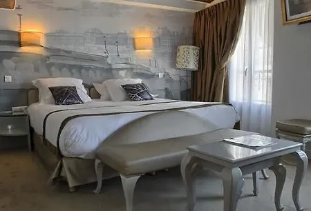 Boutique Konfidentiel 4*