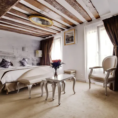 Boutique Konfidentiel 4* París