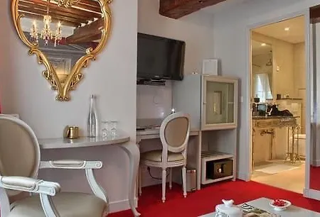 Boutique Konfidentiel Hotell Paris