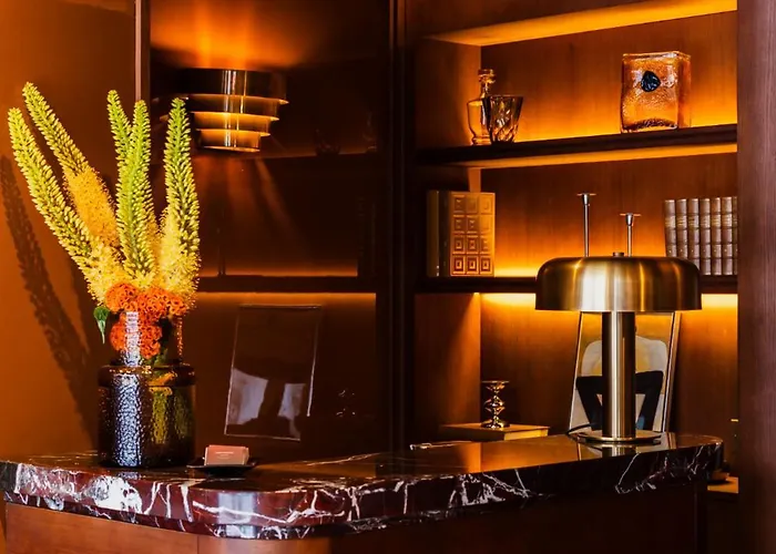 Boutique Konfidentiel 4* París