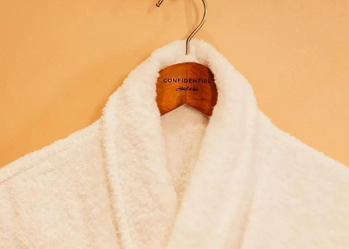 Boutique Konfidentiel Hotel 4*