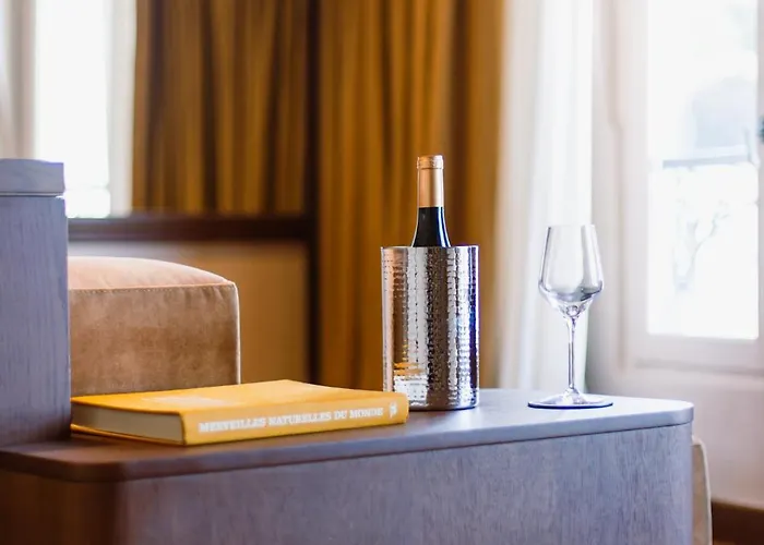 Boutique Konfidentiel 4*