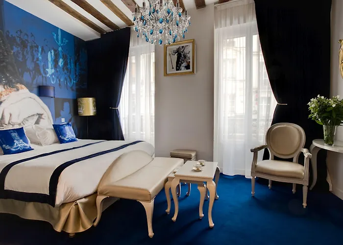 Boutique Konfidentiel Hotel 4*