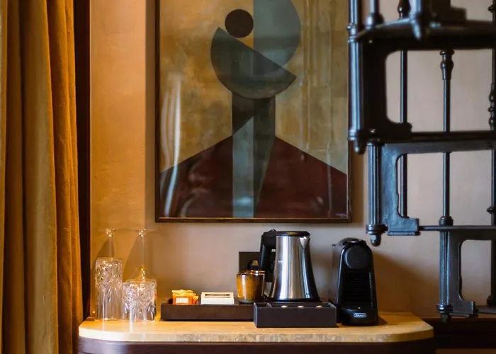 Boutique Konfidentiel Hotel Paris