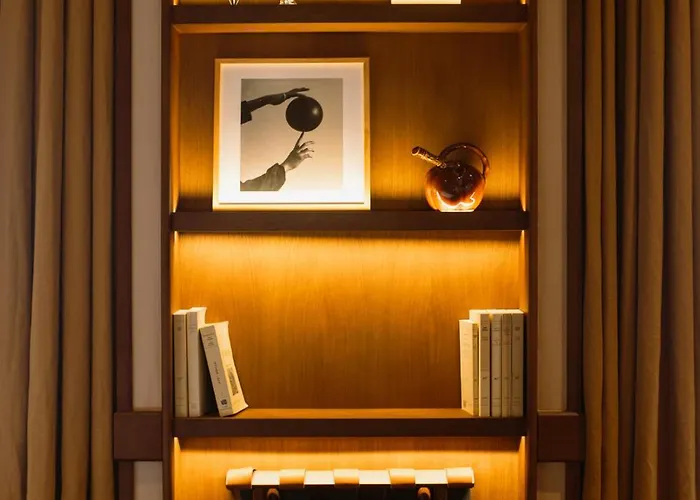 Boutique Konfidentiel 4*