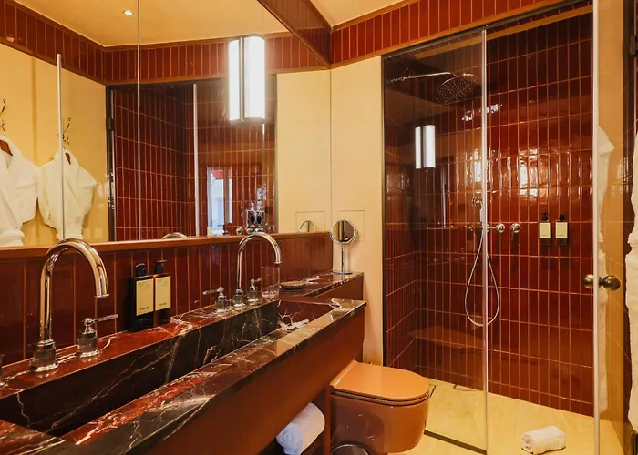 Boutique Konfidentiel Hotel Paris