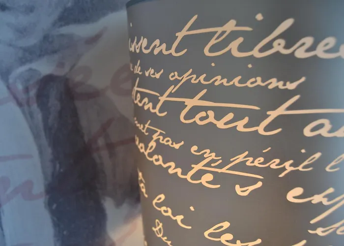 Boutique Konfidentiel