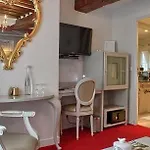 Boutique Konfidentiel מלון פריז