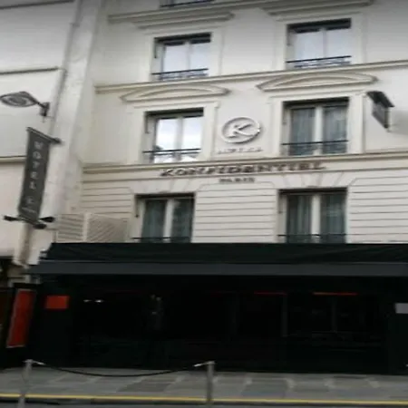 Boutique Konfidentiel ホテル 4*